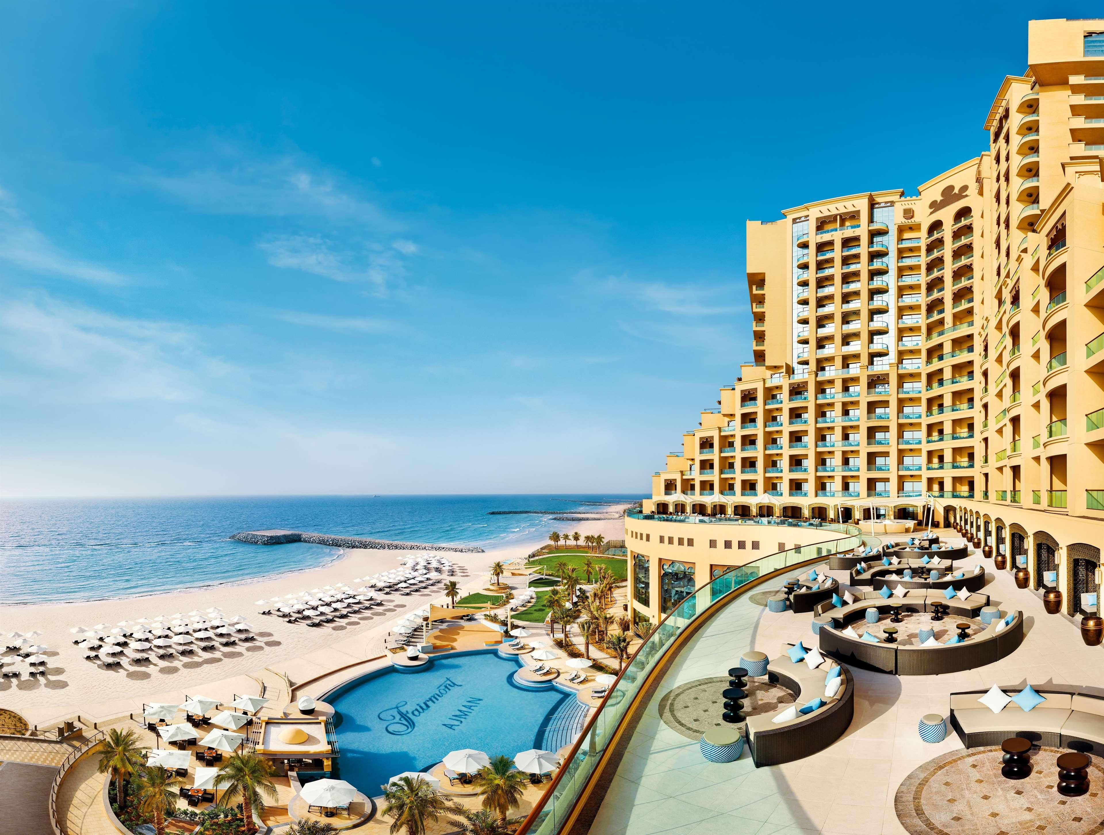 Fairmont Ajman Hotel Buitenkant foto The resort's beach