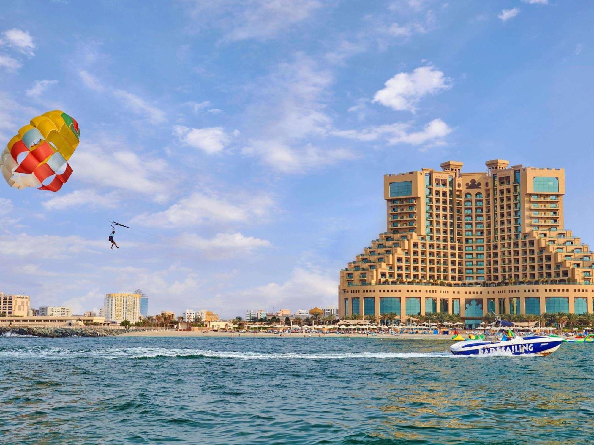 Fairmont Ajman Hotel Buitenkant foto The Jumeirah Beach Hotel