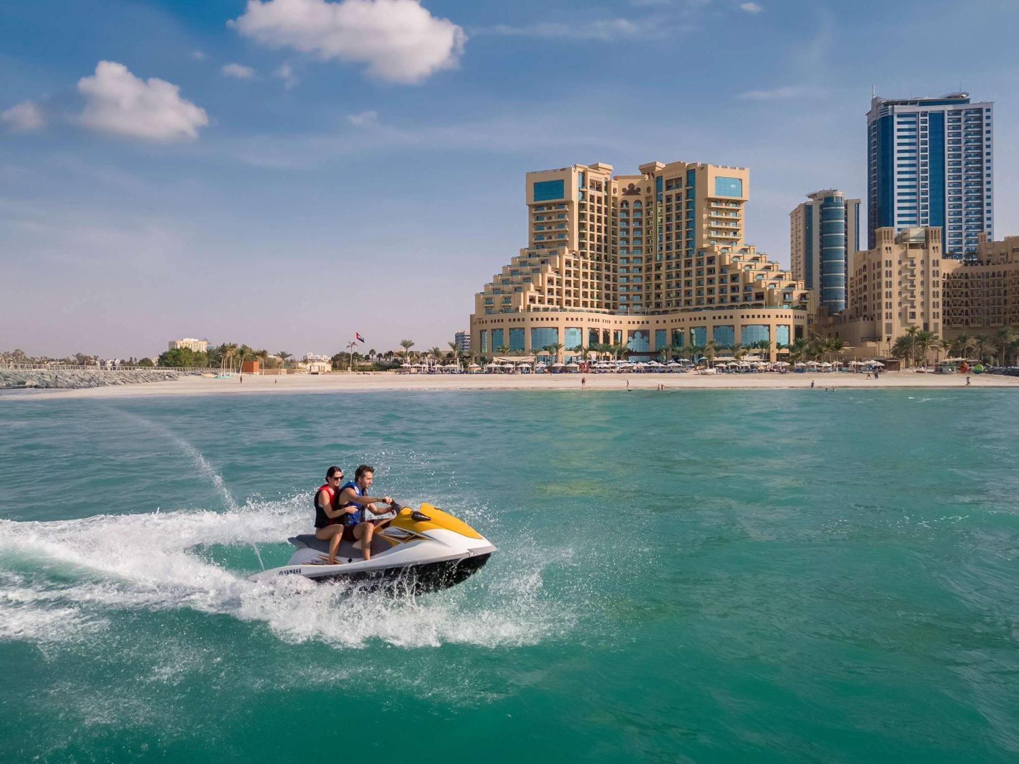 Fairmont Ajman Hotel Buitenkant foto The Jumeirah Beach Hotel