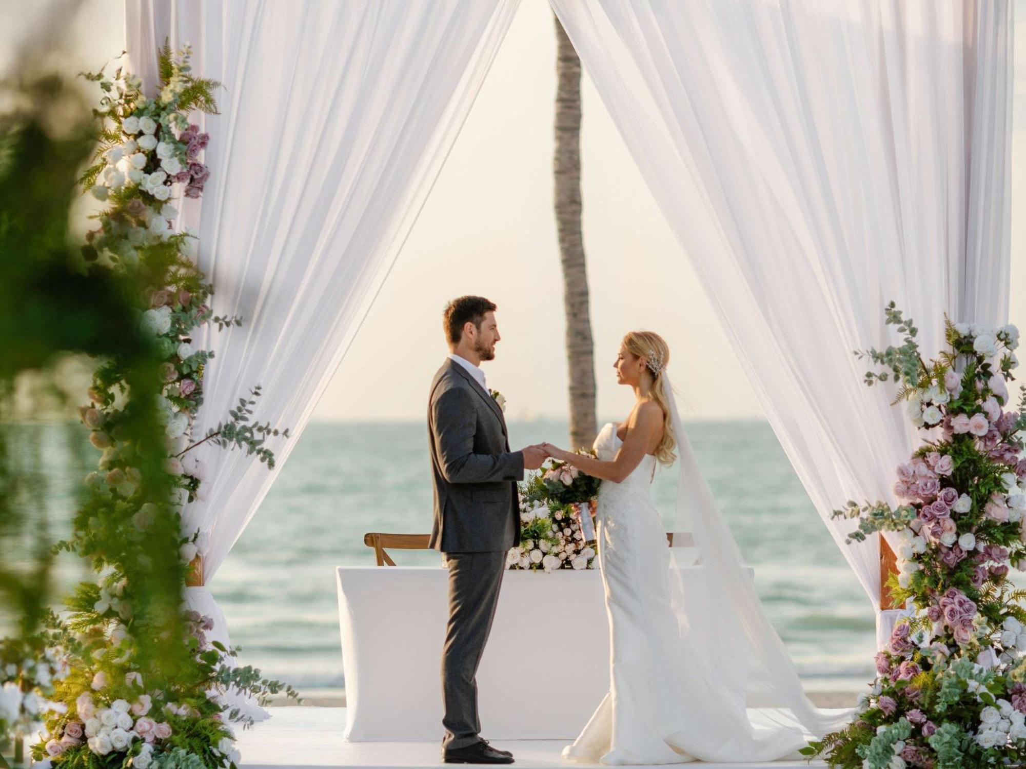 Fairmont Ajman Hotel Buitenkant foto Wedding at the Royal Beach Club
